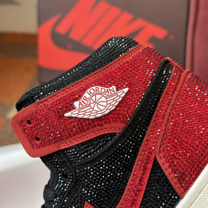 AIR JORDAN 1 RETRO  AJ-01