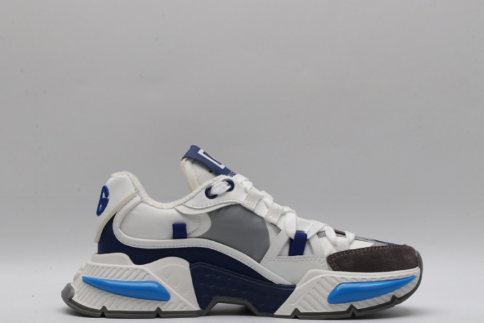 DG SNEAKERS 052502