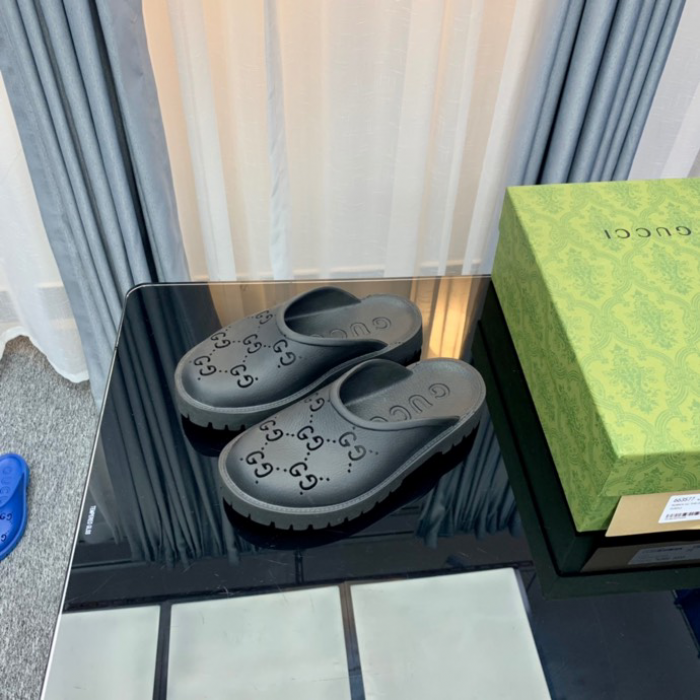 Gv*c slippers