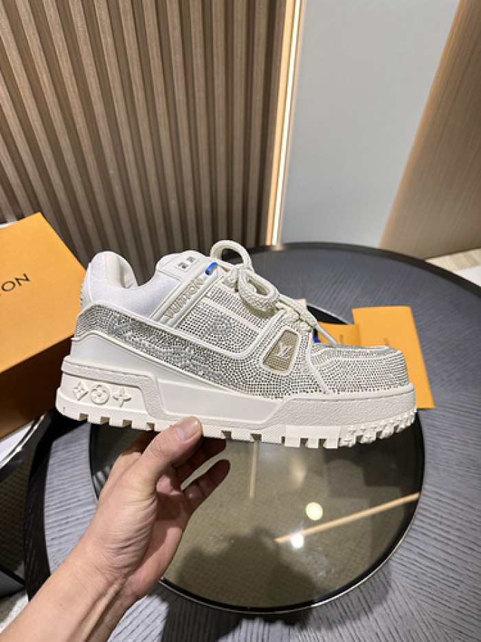 LV SNEAKER LOW FOR-LV44