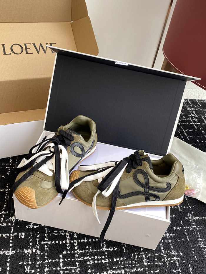 L*0ewe Ballet Runner LW-FOR19