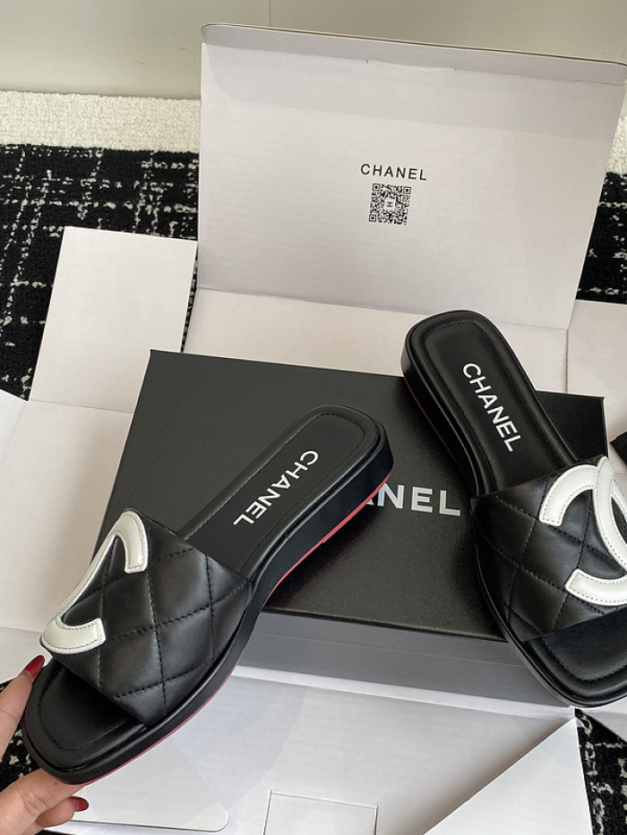 CH*NEL SLIPPERS
