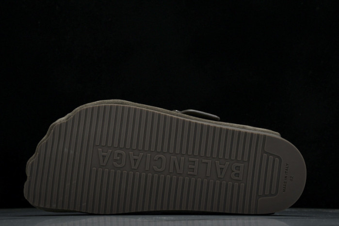 BLCG SLIPPERS