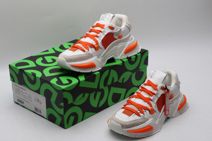 DG SNEAKERS 052503