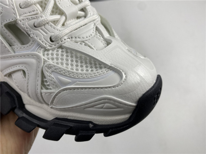 BLCG Track.2 white red black 568615 W2GN3 9610