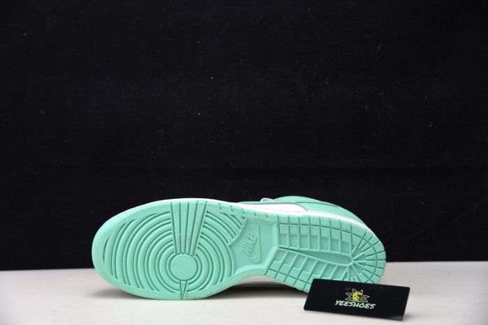 Nike Dunk Low  Green  Glow W DD 1503-105
